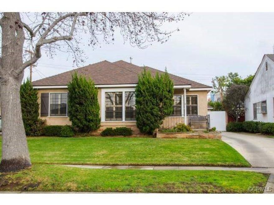 Welcome Home! This is the quintessential family and entertaining home, located in the amazing Kentwood area of Westchester. A special house in a very special neighborhood! One story, flows beautifully. Fantastic yard for kids, bbq's and fun! Renovated to perfection...you will love the chef's kitchen complete with island with breakfast bar. Dining room, living room are all open to each other for the perfect entertaining space. The hardwood floors throughout are newly resurfaced and gorgeous. This home also boasts 2 large bedrooms plus an amazing Primary Suite ...suite opens onto gorgeous backyard through stunning French doors. You will find French doors opening off the main living area as well and leading out to the back yard, patio and detached garage. A/C. Hurry, this one won't last.  Note: these pictures were taken during last lease…this is a non furnished lease. Washer and dryer included.