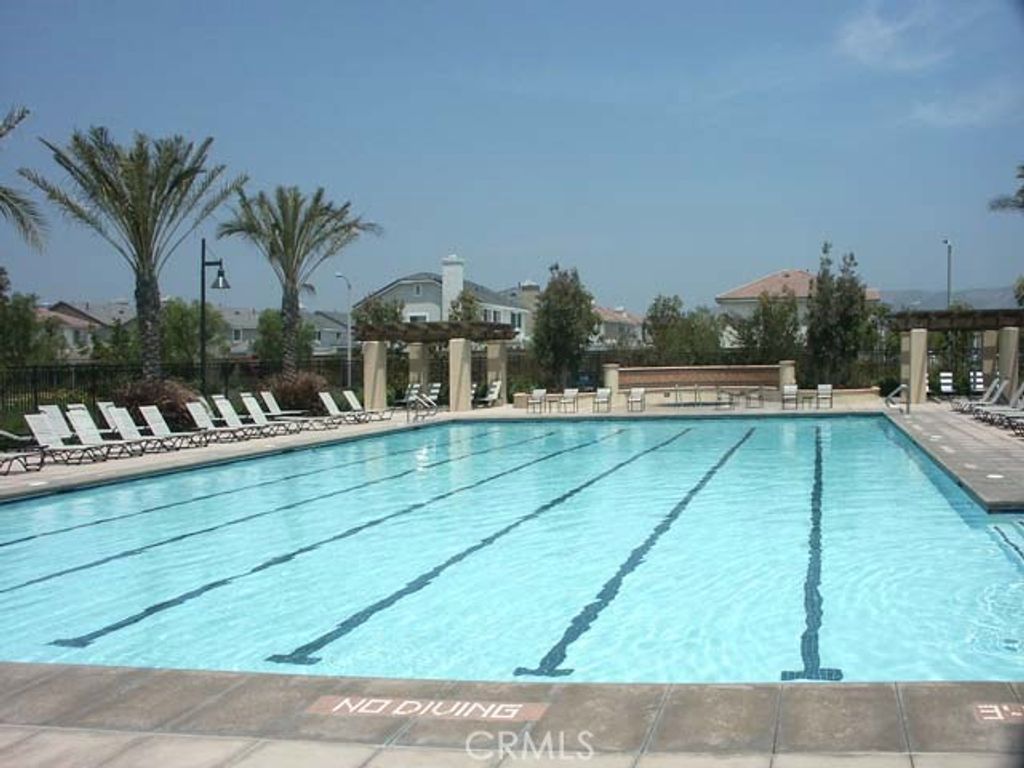 listing image 130724965382362121892