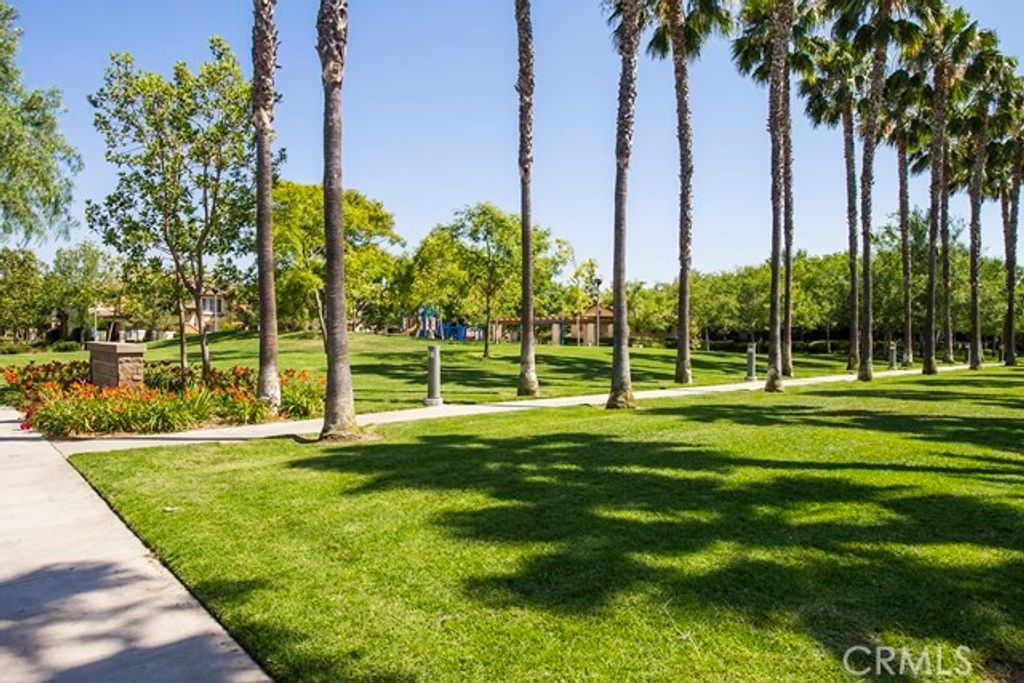 listing image 130726902515080133662