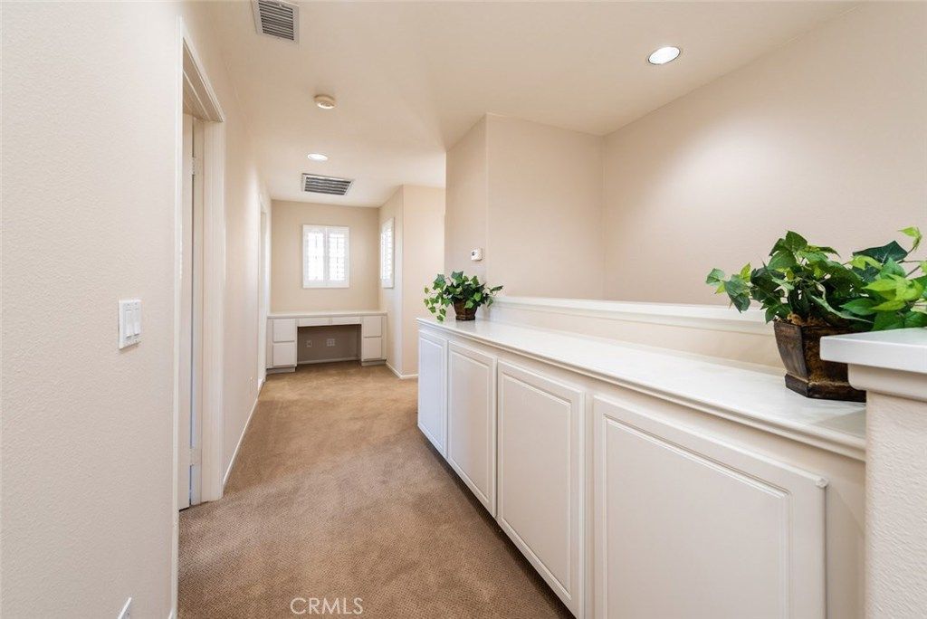 listing image 130720547290062252264