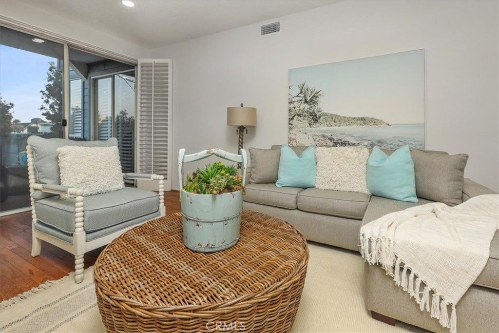 listing image 130726734784627569617