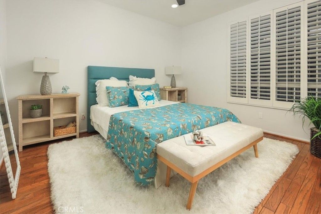 listing image 130729175532156585120