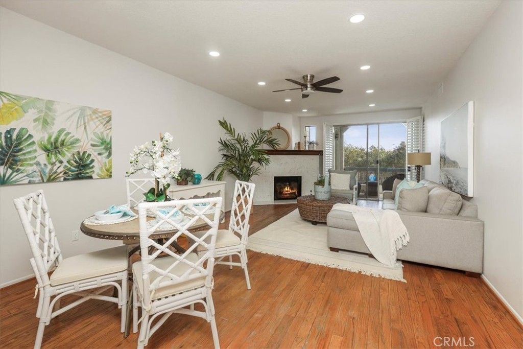 listing image 130725439466419473927