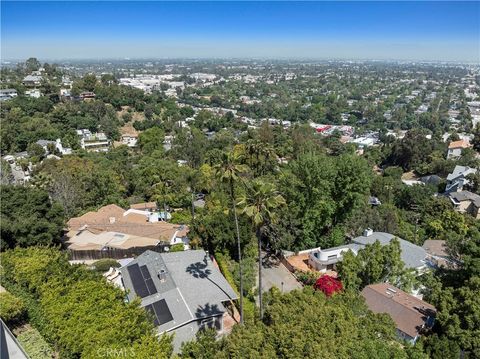 A home in Studio City