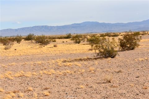 Photo of 0 APN 0539-171-09-0000, Newberry Springs, CA 92365 (MLS # HD25051918)