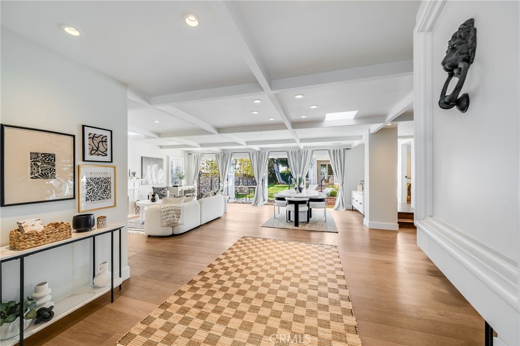 360 Diamond Street
