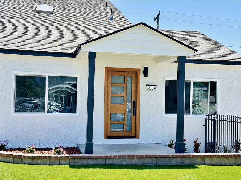 Photo 1 of 27 of 3524 W Flower Avenue house