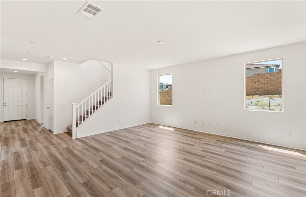Photo 7 of 41 of 27337 Zeolite Road house