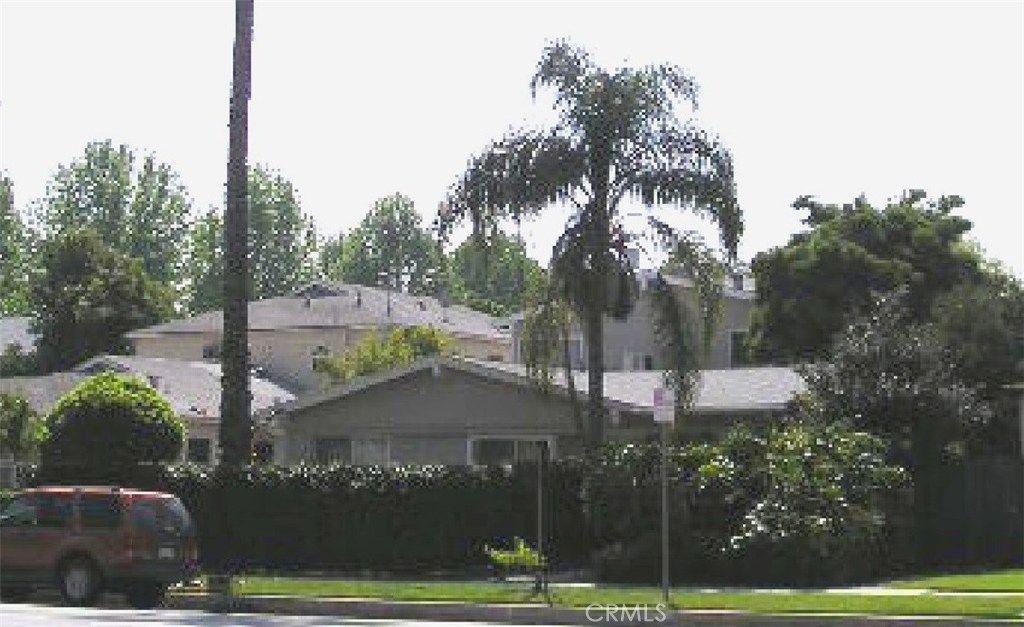 listing image 130725646717346490508