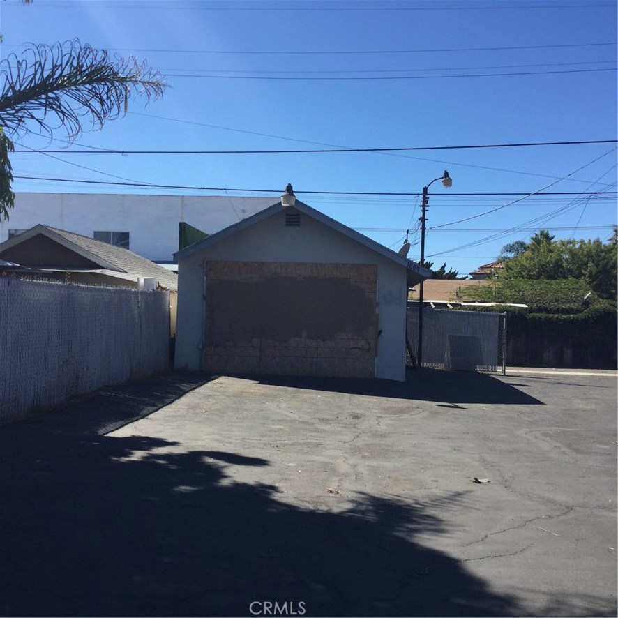 1009 S Coast