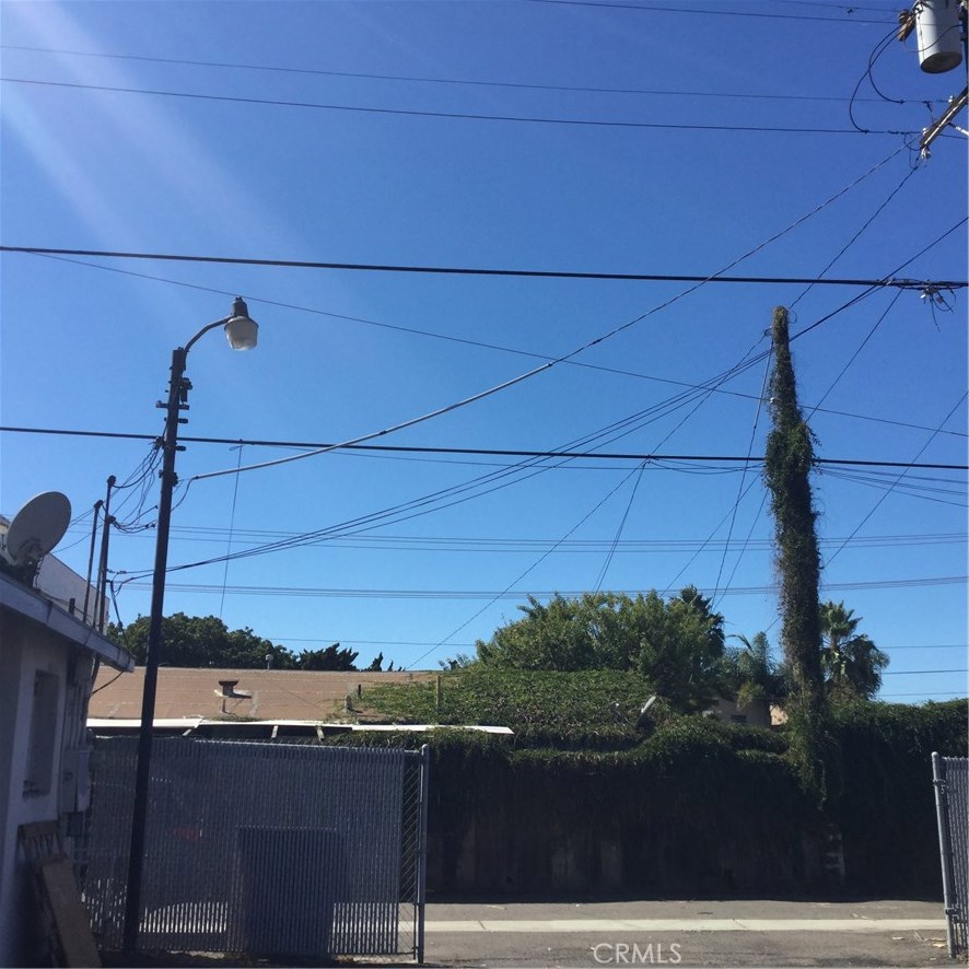 1009 S Coast