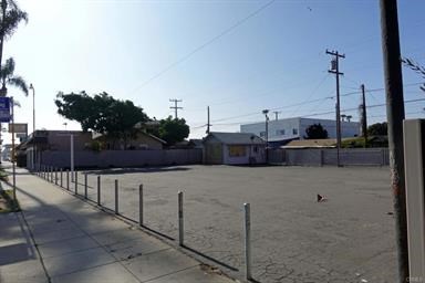 1009 S Coast