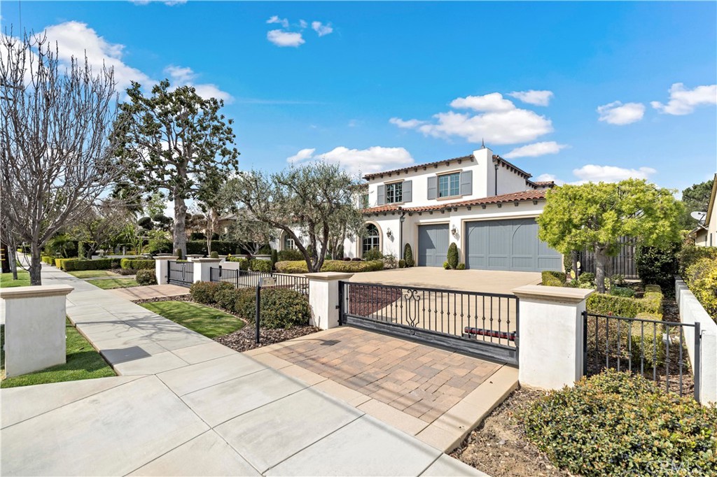 263 W Longden Avenue
