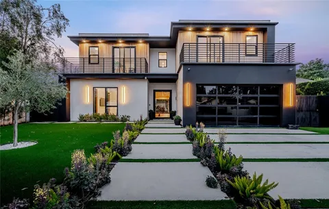 5141 Varna Avenue, Sherman Oaks, CA 91423 - MLS#: SR25044702