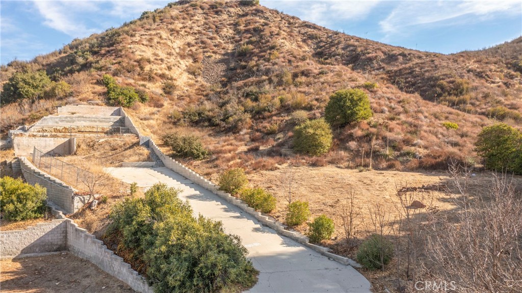 2524 Sierra Creek Road