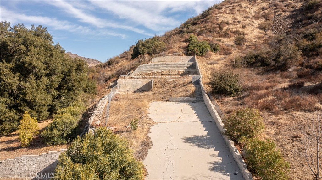 2524 Sierra Creek Road