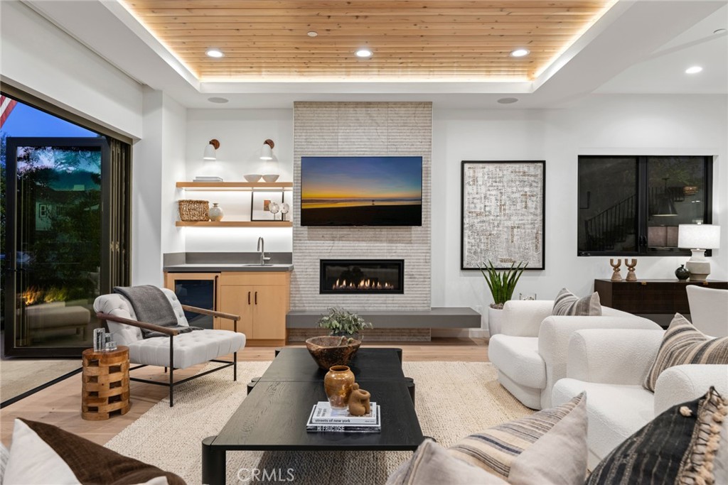 Balboa Peninsula Point (BLPP) - Residential