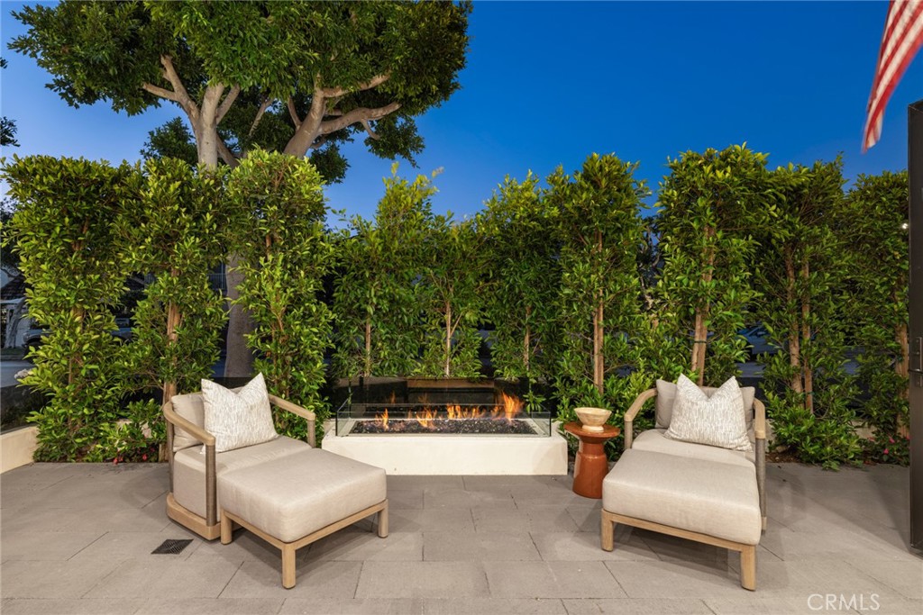 Balboa Peninsula Point (BLPP) - Residential