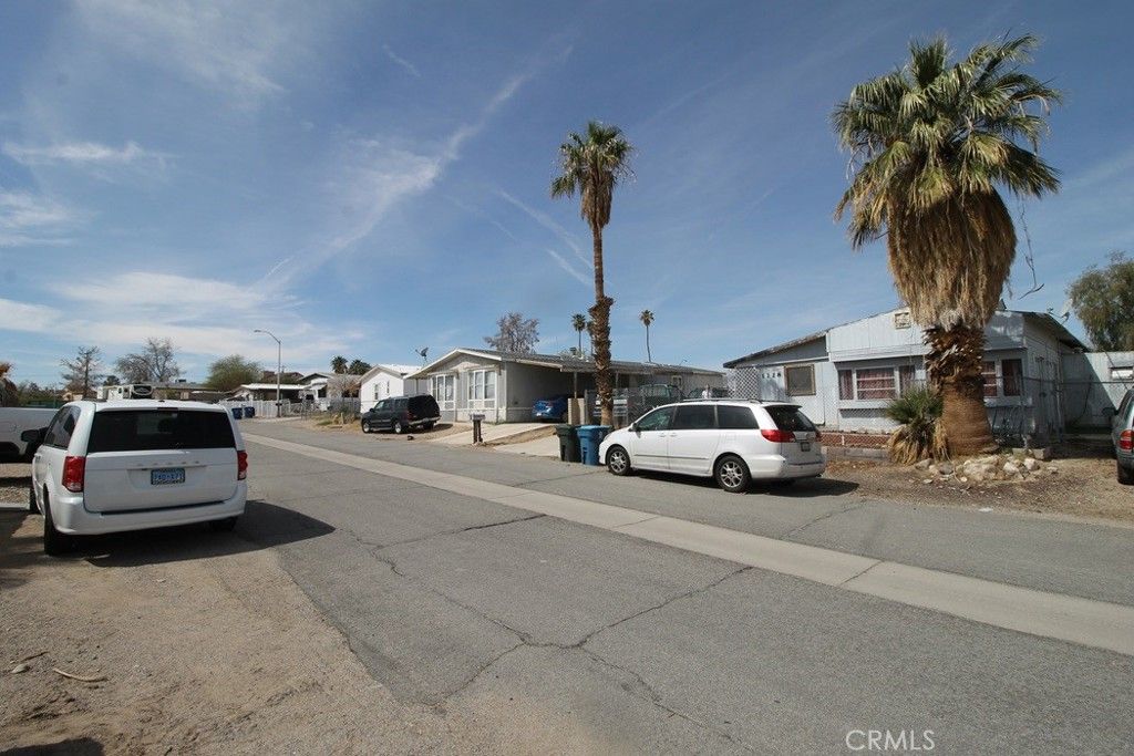 listing image 130720930364629267374