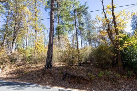 Photo of 10981 Gifford Springs Road, Cobb, CA 95426 (MLS # LC23210076) Photo of 10981 Gifford Springs Road, Cobb, CA 95426 (MLS # LC23210076)