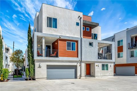 8427 tweedy lane downey ca 90240