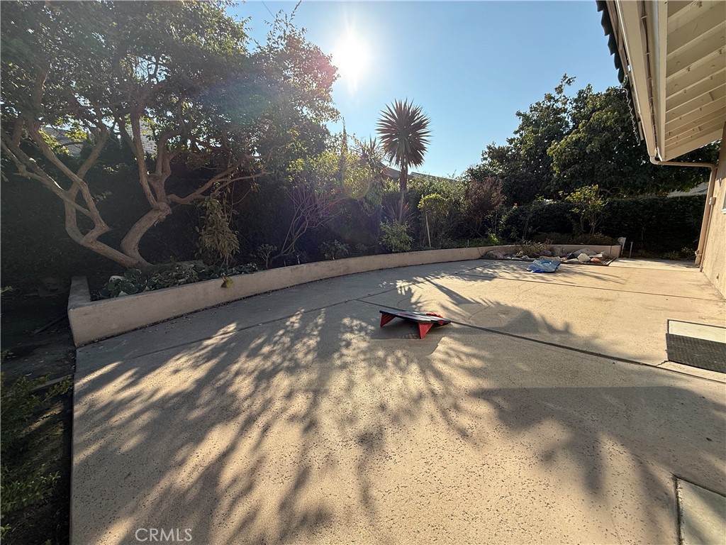 7122 bluesails drive