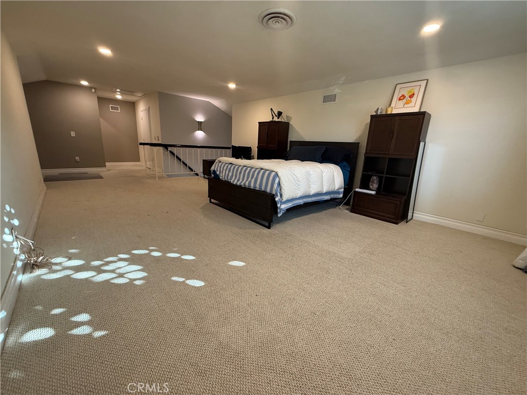 7122 bluesails drive