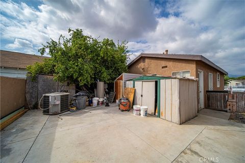 A home in El Monte