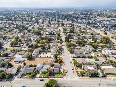 A home in El Monte