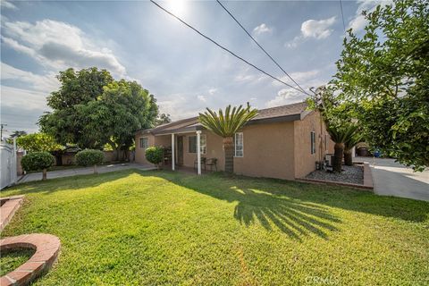 A home in El Monte