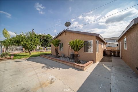 A home in El Monte