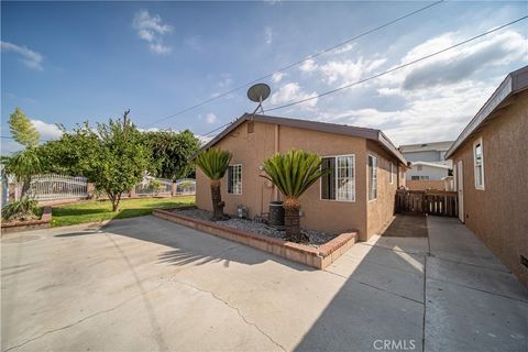 A home in El Monte