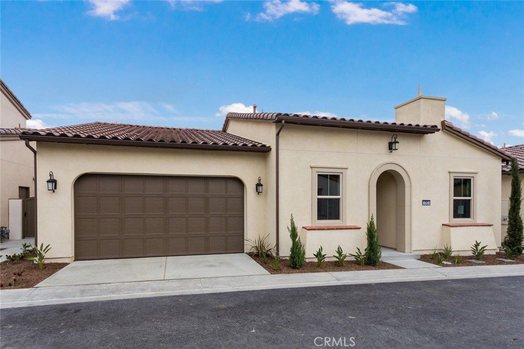 listing image 130727147945933116395