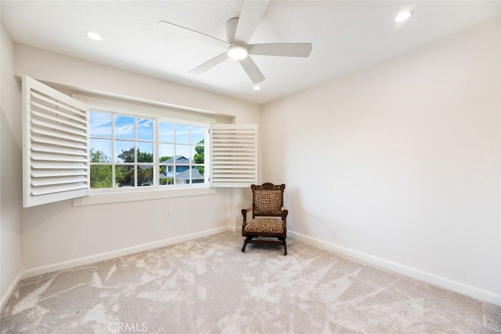 listing image 130722355957508659945