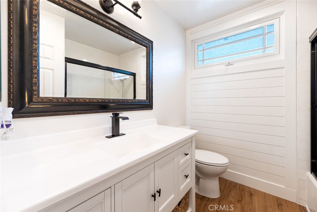 listing image 130729862525005939142