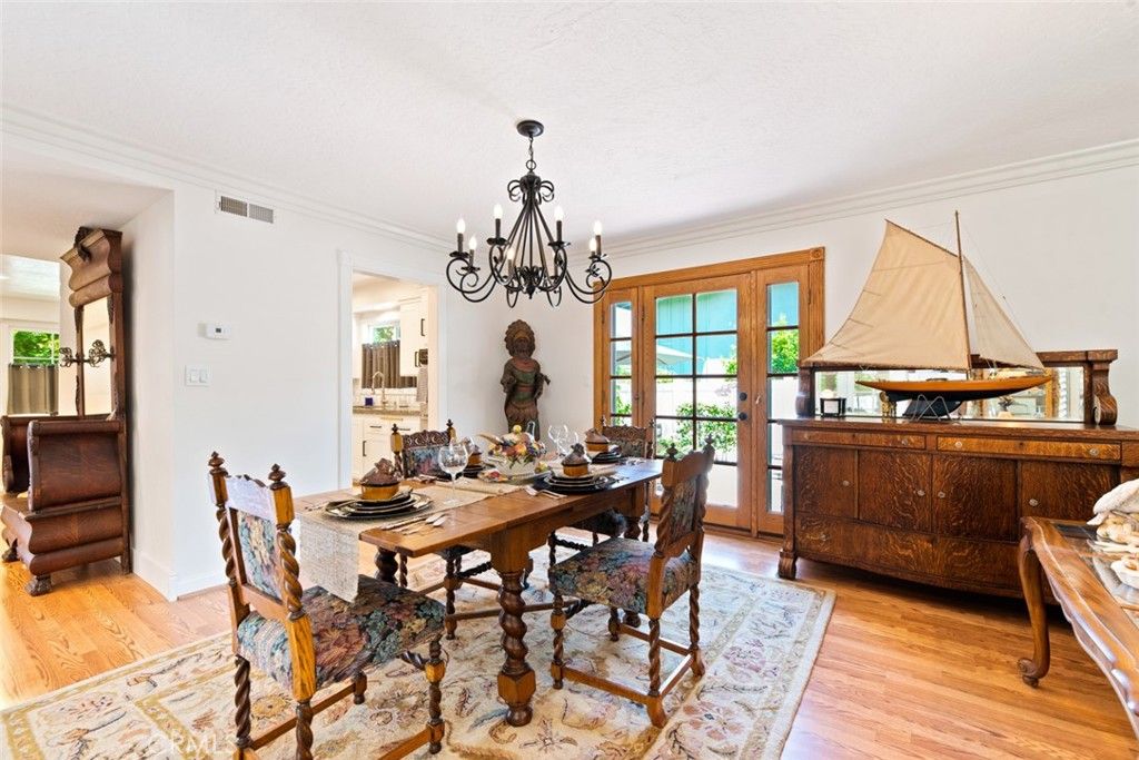 listing image 130722308041904277037