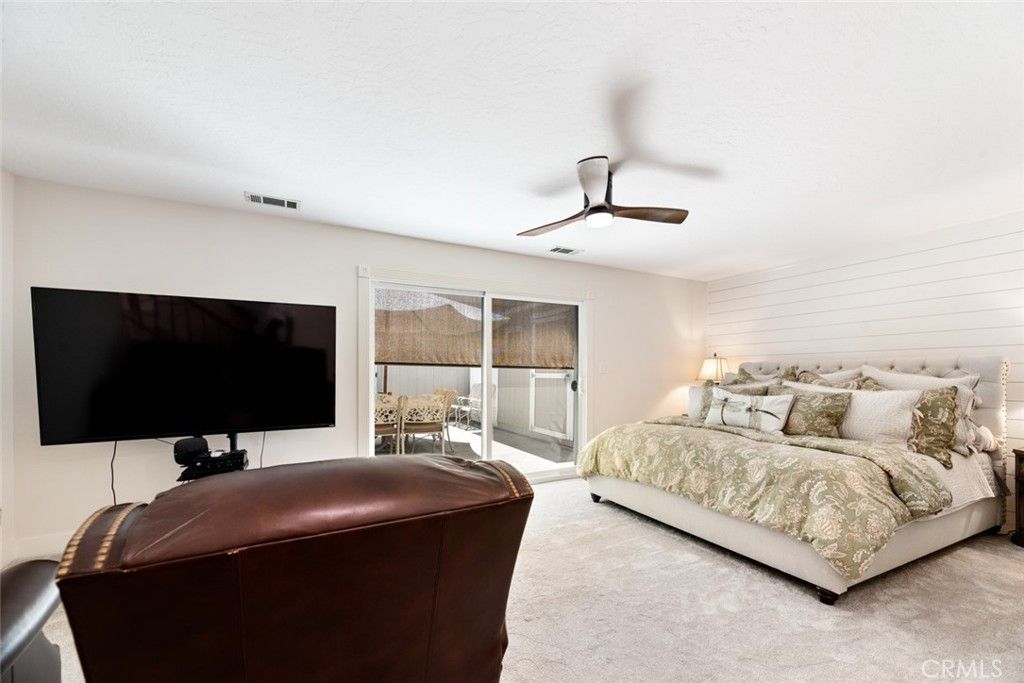 listing image 130729689244763027196