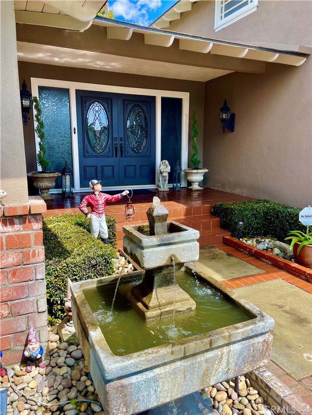 listing image 130721079209182985754