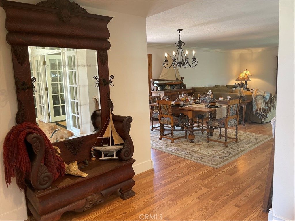listing image 130728008101403883109