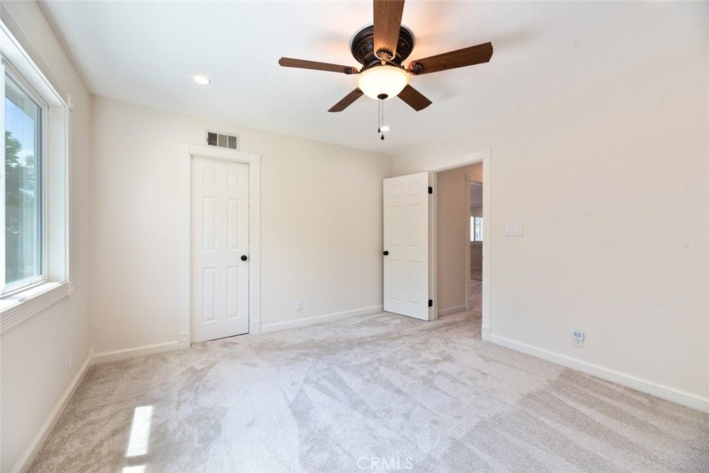 listing image 130723483569324515408
