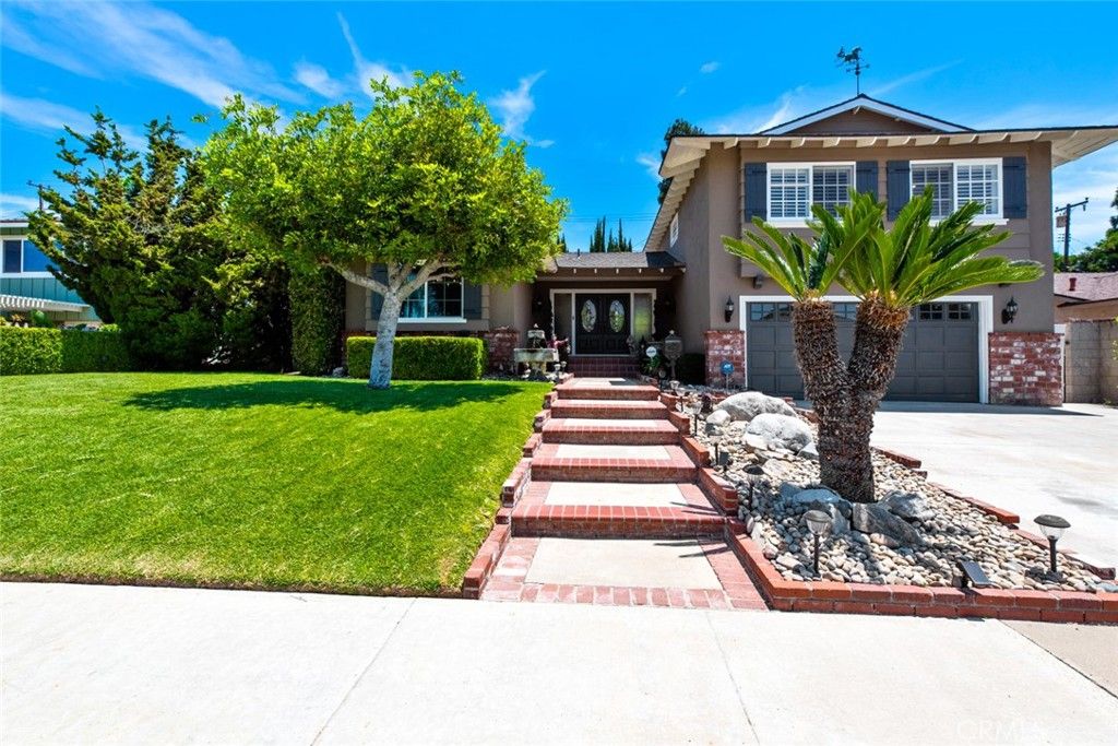 listing image 130729215047615055579