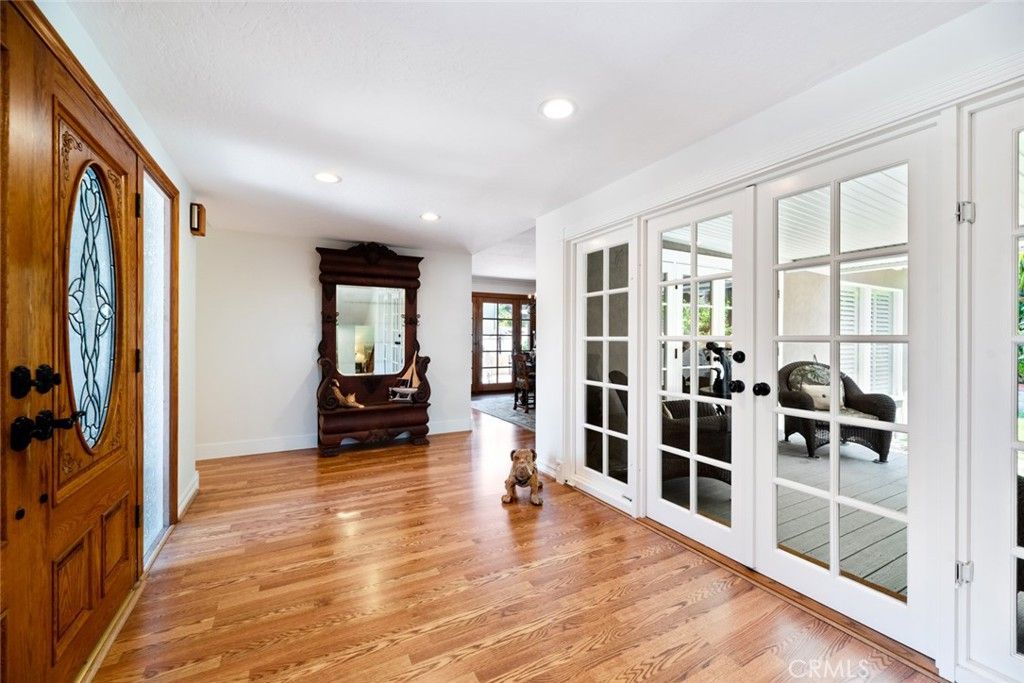 listing image 130722063858951299247