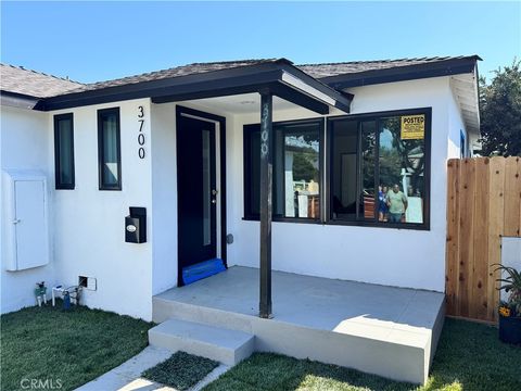 A home in Inglewood