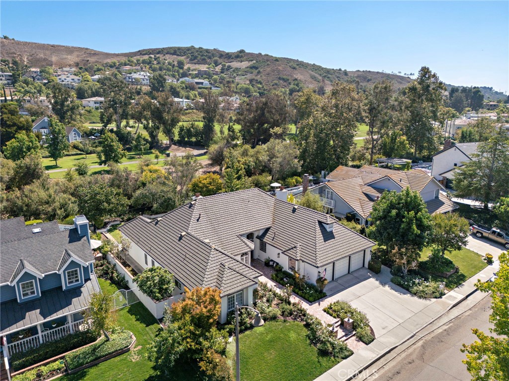 30185 Hillside