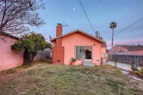 A home in Inglewood