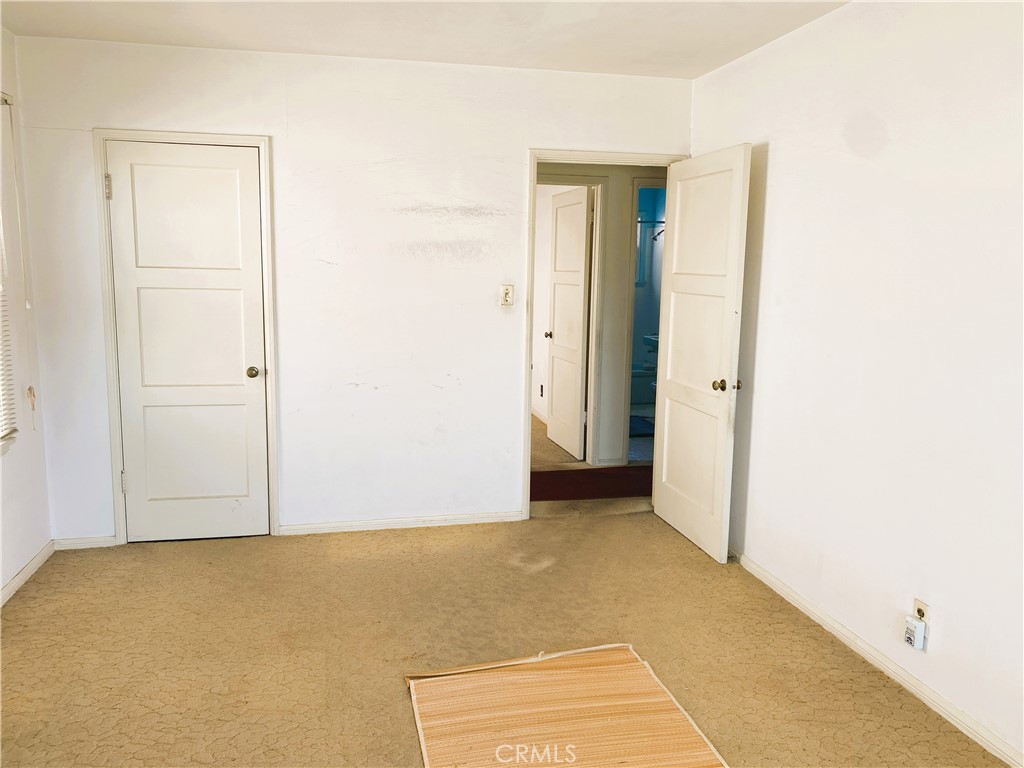 1651 W 154th Place