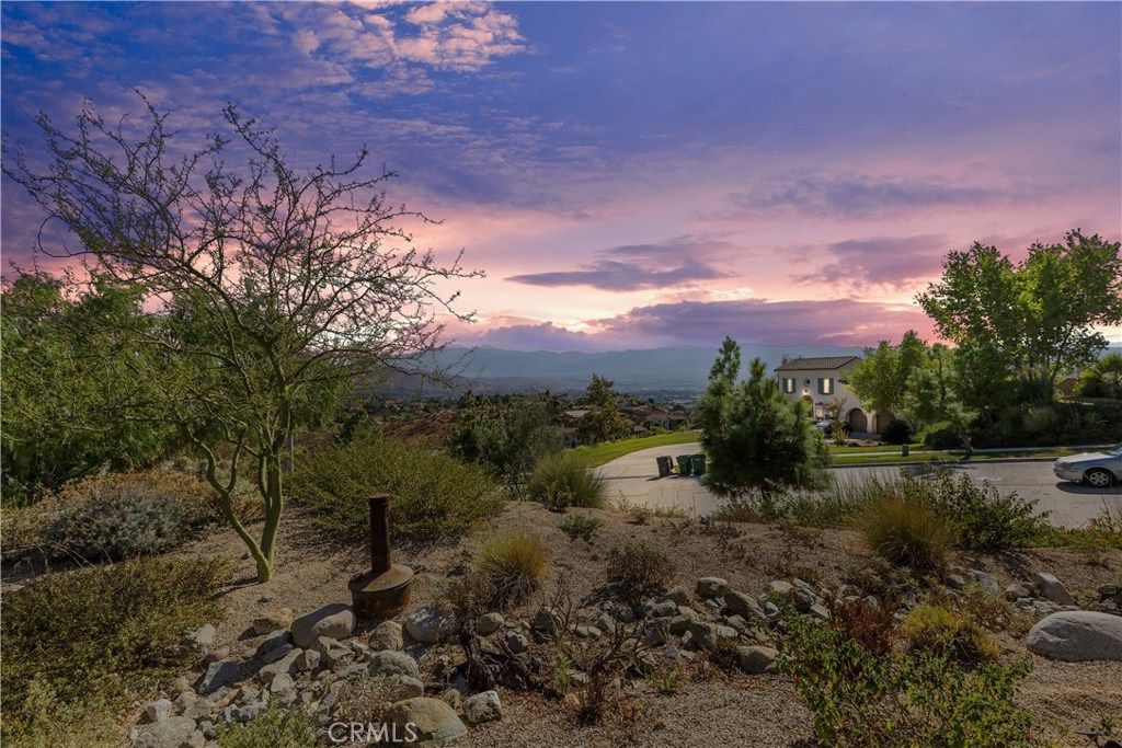 listing image 130729965020372489680