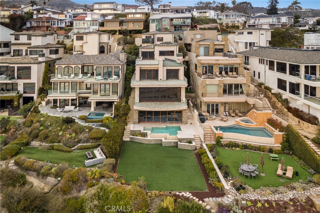 25 Bay Drive