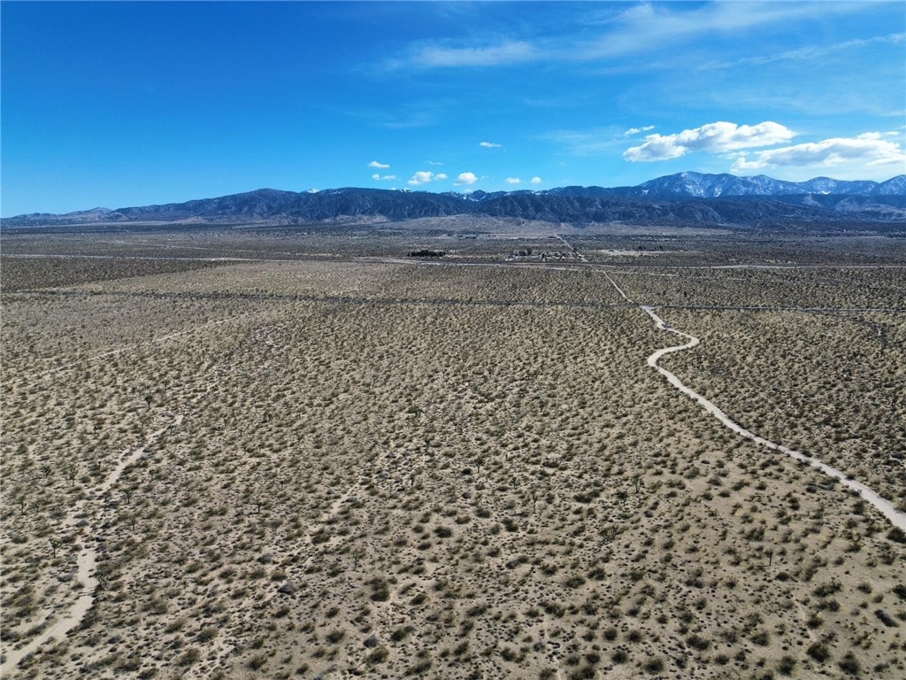 10.06 Acres of Useable Land In Palmdale For Sale. Located by Black Butte Airfield. Perfect investment opportunity. Zoned LCA11 / Rural - Agricultural. Priced to move at only $45,000 ($4,473 per acre of land).