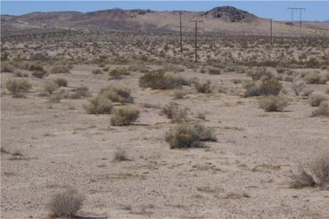 Photo of 0 Mannix, Newberry Springs, CA 92365 (MLS # EV20171143) Photo of 0 Mannix, Newberry Springs, CA 92365 (MLS # EV20171143)